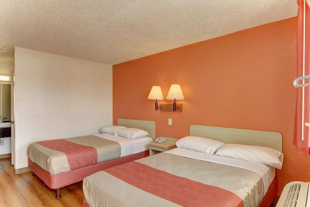 Red Roof Inn San Antonio Northeast - Rittiman Rd Eksteriør bilde
